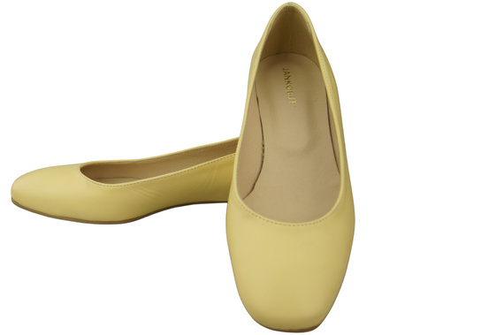 Plochá dámská obuv Dámské lodičky Banana Ozdobný podpatek Přírodní kůže 209 ElitaBut