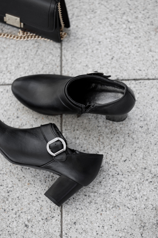 Obuv Dámské polobotky z přírodní kůže Černá 826 ElitaBut