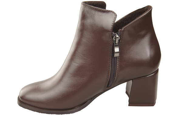 Dámské kotníkové boty ElitaBut 226 Čokoláda z pravé kůže, zateplené, hranatá špička, široký podpatek (blok)