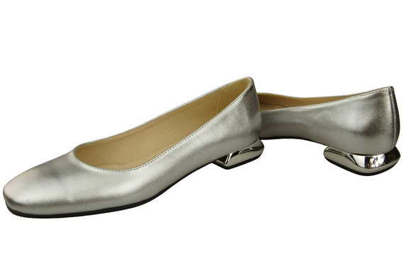 Plochá dámská obuv Stříbrný ozdobný podpatek Přírodní kůže 209 ElitaBut