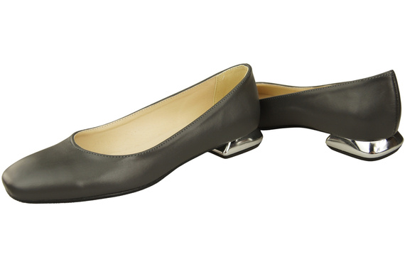 Plochá dámská obuv Dámské lodičky Grafitový ozdobný podpatek Přírodní kůže 209 ElitaBut