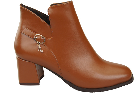 Dámské kotníkové boty ElitaBut 226 Hnědá z pravé kůže, zateplené, hranatá špička, široký podpatek (blok)