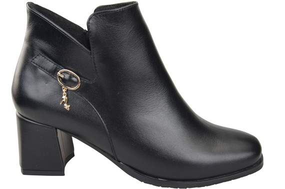 Dámské kotníkové boty ElitaBut 226 černé z pravé kůže, zateplené, hranatá špička, široký podpatek (blok)