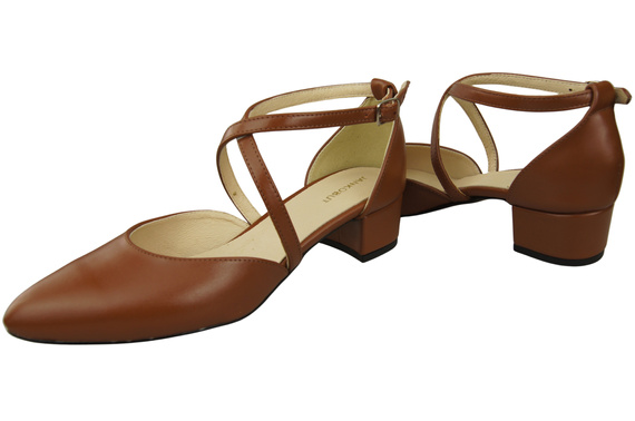 Dámské Sandály Kožené Hnědá s Pásky na Nízkém Podpatku 223 ElitaBut