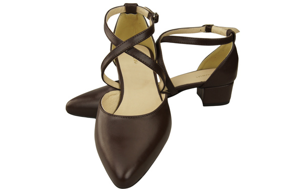 Dámské Sandály Kožené Čokoláda s Pásky na Nízkém Podpatku 223 ElitaBut
