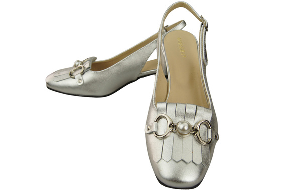 Dámská obuv Stříbrné sandály zdobené třásněmi Přírodní kůže 208 ElitaBut