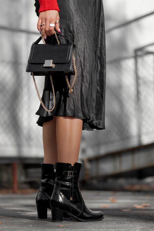 Dámské kozačky černé lesklé zateplené přírodní kůže 882 Z ElitaBut