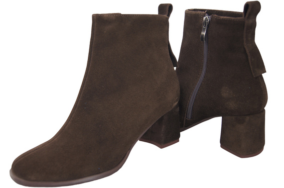 Dámské kotníkové boty Čokoláda z přírodní velurové kůže, stabilní blokový podpatek, se zipem 224 ElitaBut