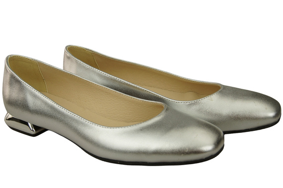 Plochá dámská obuv Stříbrný ozdobný podpatek Přírodní kůže 209 ElitaBut