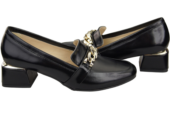 Dámské boty černé lesklé s ozdobným řetízkem Dámské mokasínové lodičky z přírodní kůže 193 ElitaBut