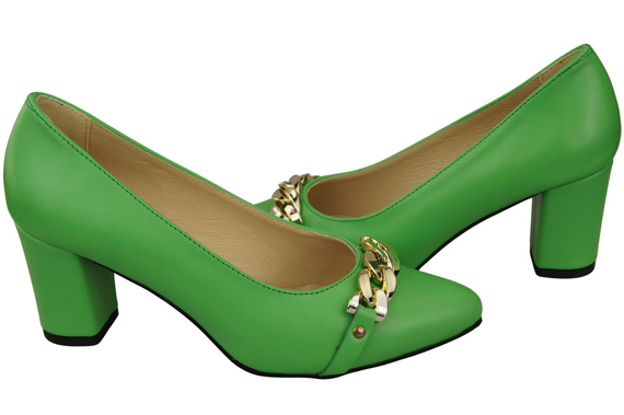 Klasické dámské boty z přírodní kůže se zlatým ozdobným řetízkem 200 ElitaBut