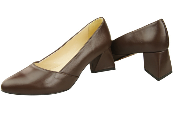 Dámské Lodičky Čokoláda Pravá Kůže Špičatá Špička Podpatek ElitaBut 221