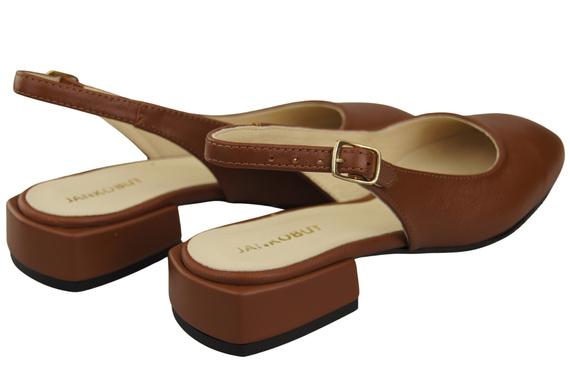 Dámské sandály na plochém podpatku z přírodní kůže 206 ElitaBut