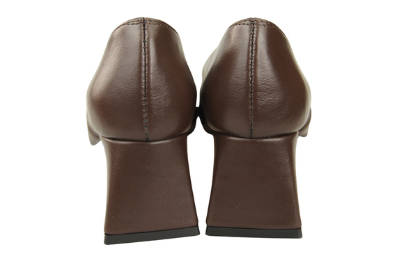Dámské Lodičky Čokoláda Pravá Kůže Špičatá Špička Podpatek ElitaBut 221