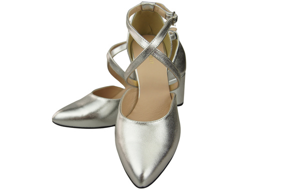 Elegantní Silver kožené sandály s otevřenými boky na robustním podpatku 218 ElitaBut