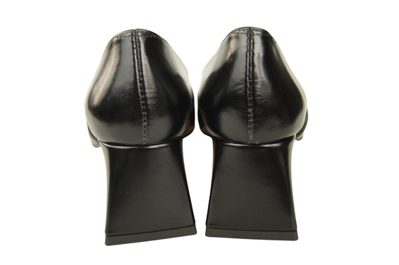 Dámské Lodičky Černá lesklá Pravá Kůže Špičatá Špička Podpatek ElitaBut 221