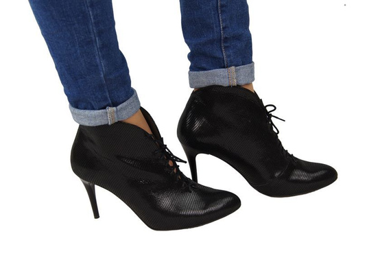 Obuv Dámské kozačky černé reliéfní jaro / podzim přírodní kůže 955 ElitaBut