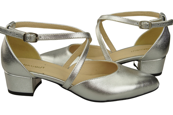 Dámské Sandály Kožené Silver s Pásky na Nízkém Podpatku 223 ElitaBut