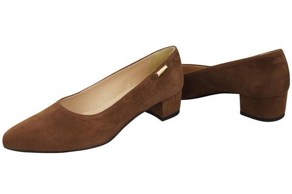 Pohodlná hnědá dámská obuv z přírodní semišové kůže 220 od ElitaBut
