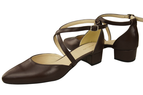 Dámské Sandály Kožené Čokoláda s Pásky na Nízkém Podpatku 223 ElitaBut