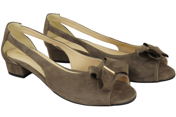 Dámské sandály Light Brown Natural Suede Leather 994 s kombinací stylu a pohodlí ElitaBut
