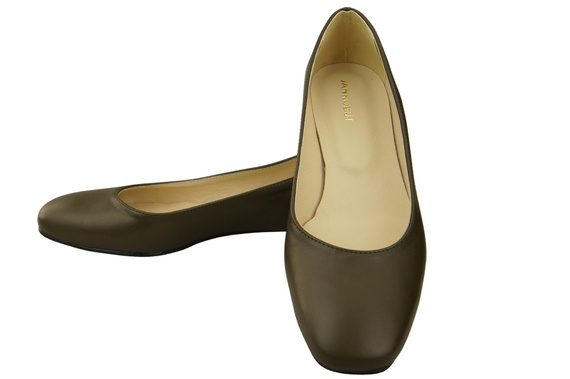 Plochá dámská obuv Olive Leather Decorative Heel Natural Leather 209 ElitaBut