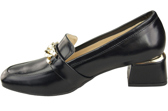 Dámské boty černé lesklé s ozdobným řetízkem Dámské mokasínové lodičky z přírodní kůže 193 ElitaBut