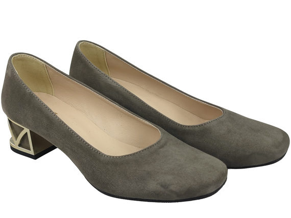 Pohodlné dámské boty Světle hnědá lodičky s ozdobným podpatkem Přírodní semišová kůže 219 Od ElitaBut